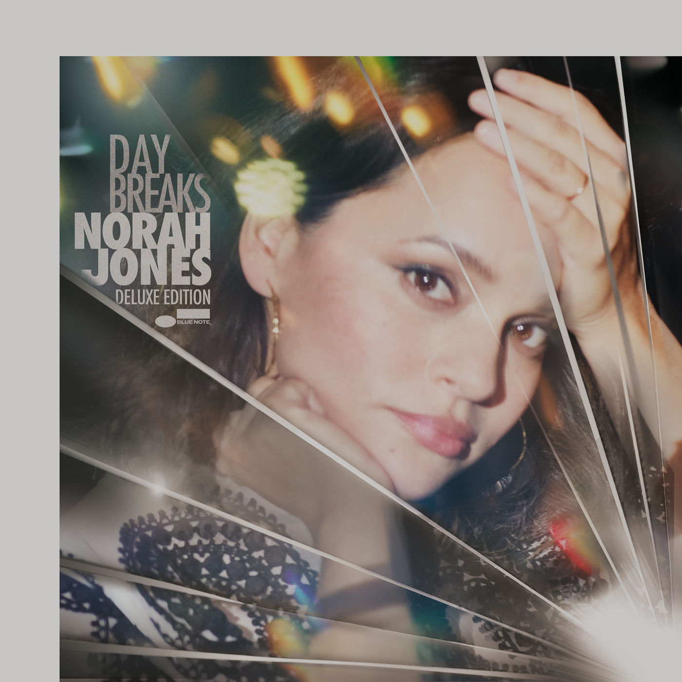 Norah Jones – Day Breaks (Deluxe Edition)【44.1kHz／16bit】法国区-OppsUpro音乐帝国