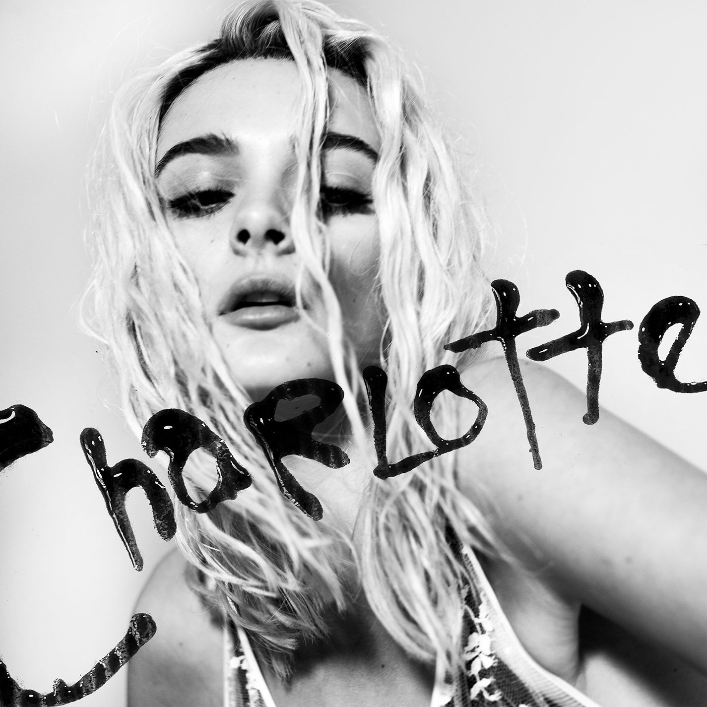 Charlotte Lawrence – CharlotteⒺ【44.1kHz／24bit】法国区-OppsUpro音乐帝国